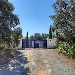 Location Phoebe Dans La Propriete Elaia Villa