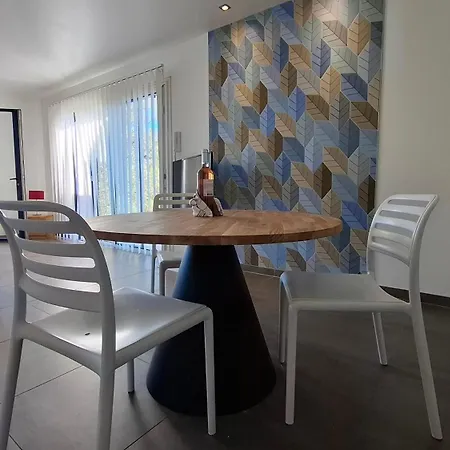 Villa Location Phoebe Dans La Propriete Elaia Tourouzelle