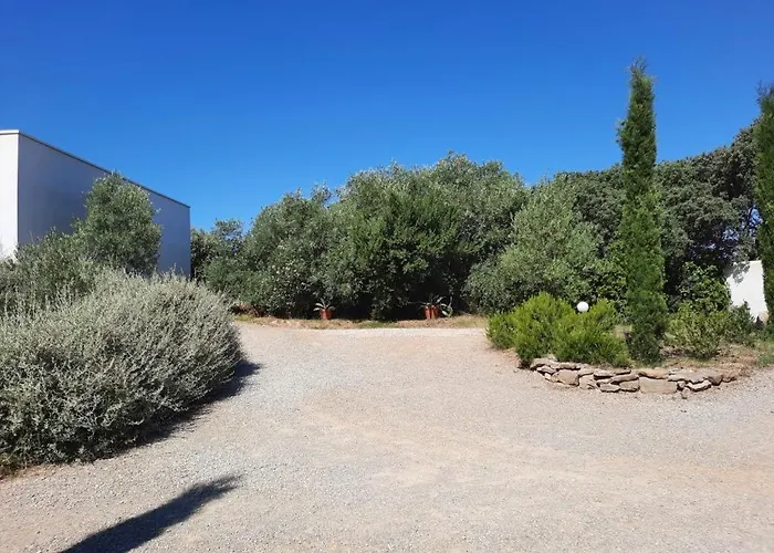 Location Phoebe Dans La Propriete Elaia