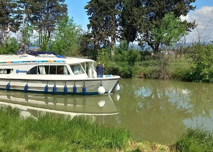 Location Phoebe Dans La Propriete Elaia * Tourouzelle