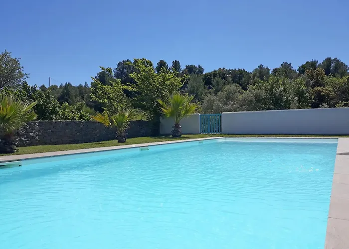 Location Phoebe Dans La Propriete Elaia Tourouzelle