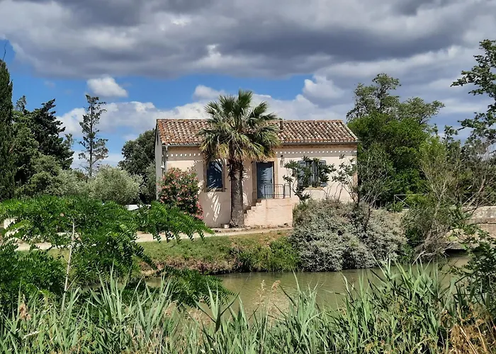 Location Phoebe Dans La Propriete Elaia Villa Tourouzelle
